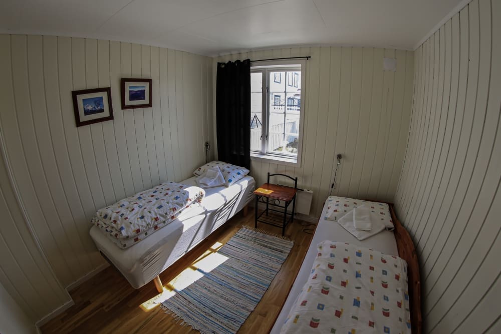 Bedroom 2 on 1 floor in Messa, holiday home in Lyngen
